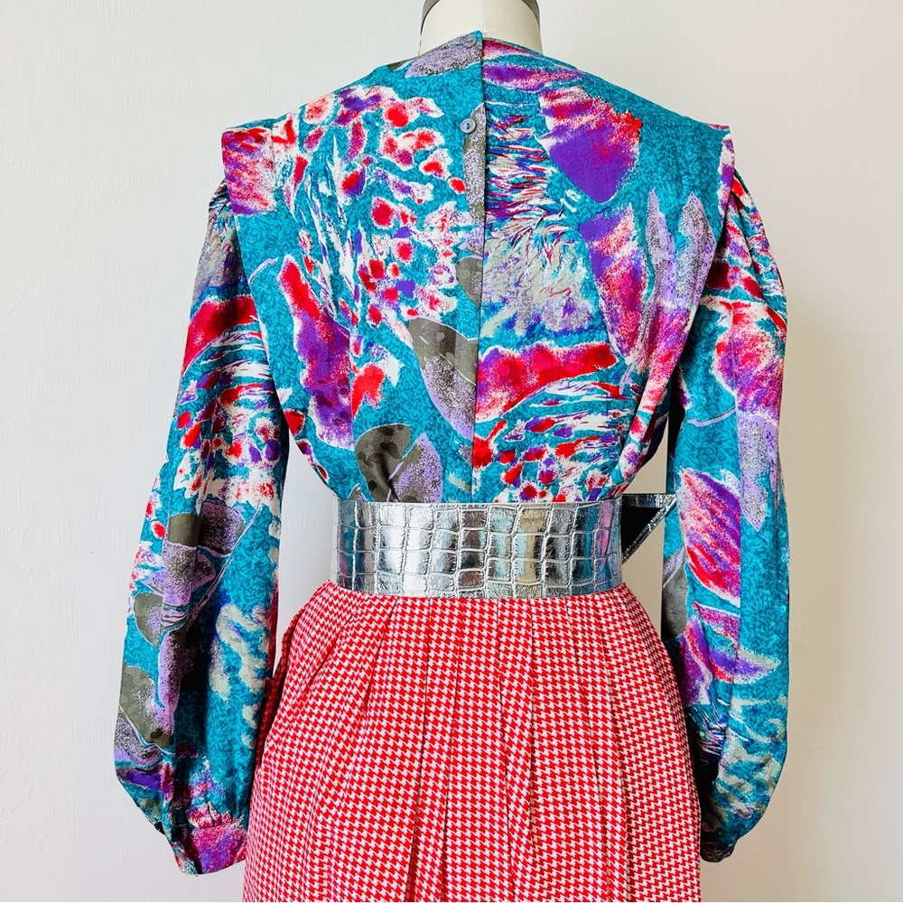 Vintage 70’s/80’s TESS Pleated Blouse - Picture 2 of 15